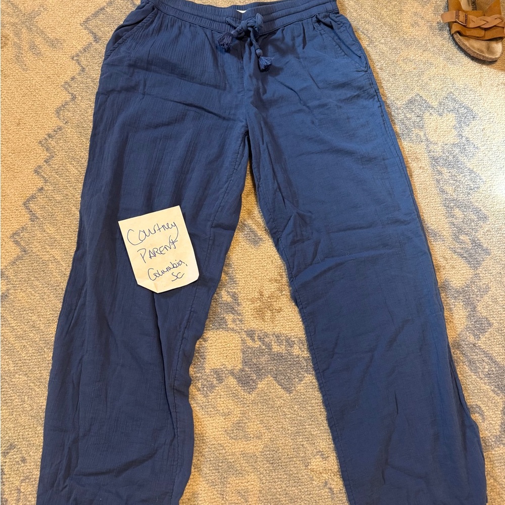 Vineyard Vines women’s  Blue pants -gauze like material VGUC
